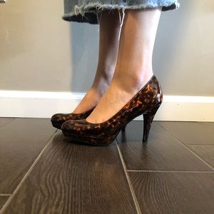 Leopard Print Naturalizer Heels!!